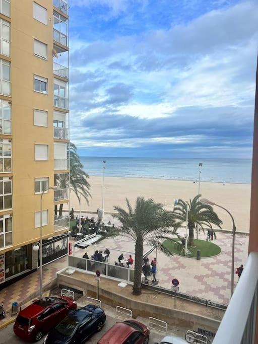 Acogedor Piso En Junto Al Mar Кульера